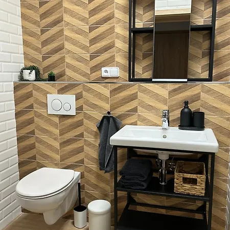 Apartment House - Oparno 16 *