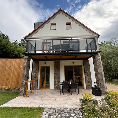 Appartamento House - Oparno 16 *