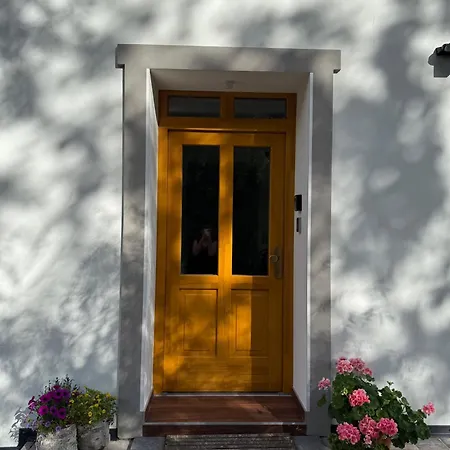 شقة House - Oparno 16 Velemin