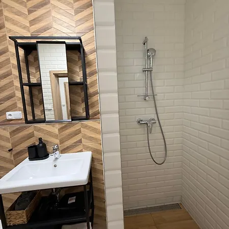Appartamento House - Oparno 16 *