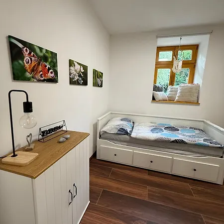 Appartamento House - Oparno 16 Velemin
